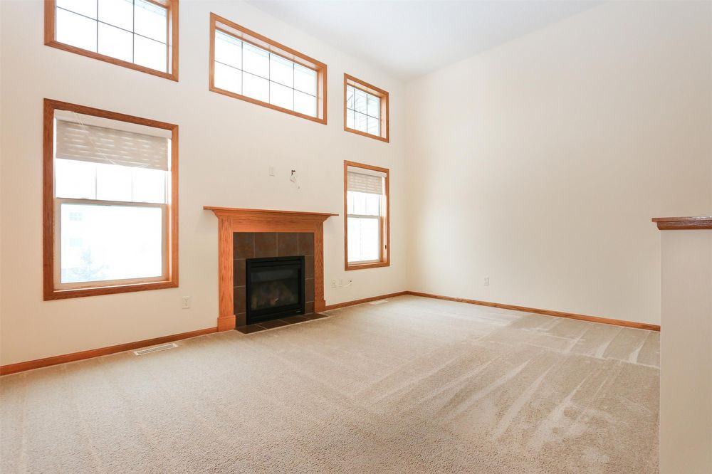 9764 Pinehurst Ct - Photo 2 of 19