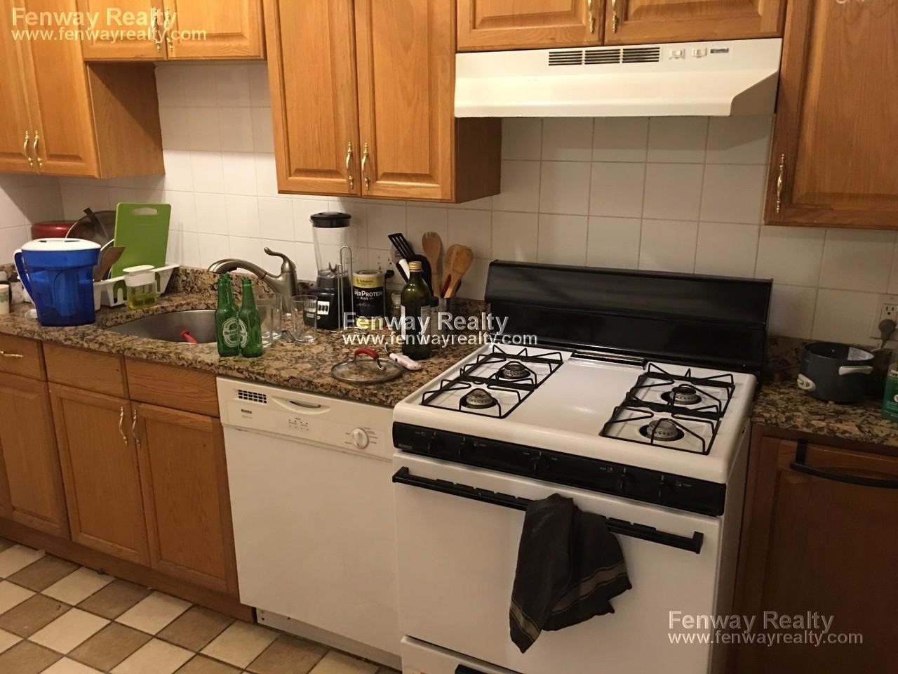 109 Saint Stephen Street, Boston, MA 02115 3 Bedroom Apartment for