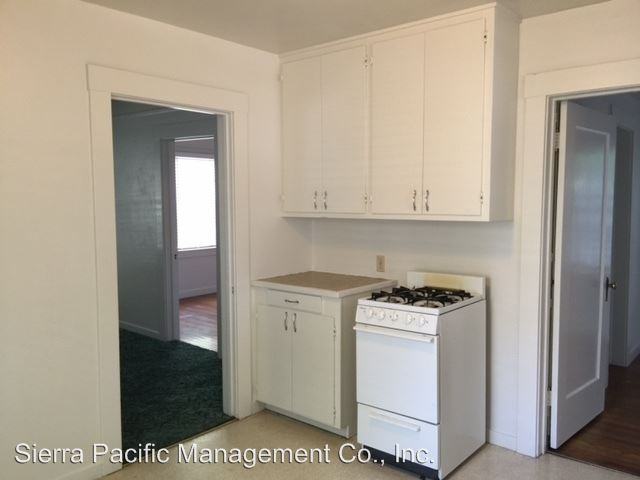 315 Webster St - Photo 3 of 5