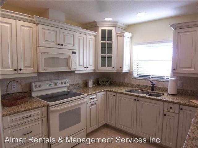 11423 SW Courtney Dr - Photo 2 of 8