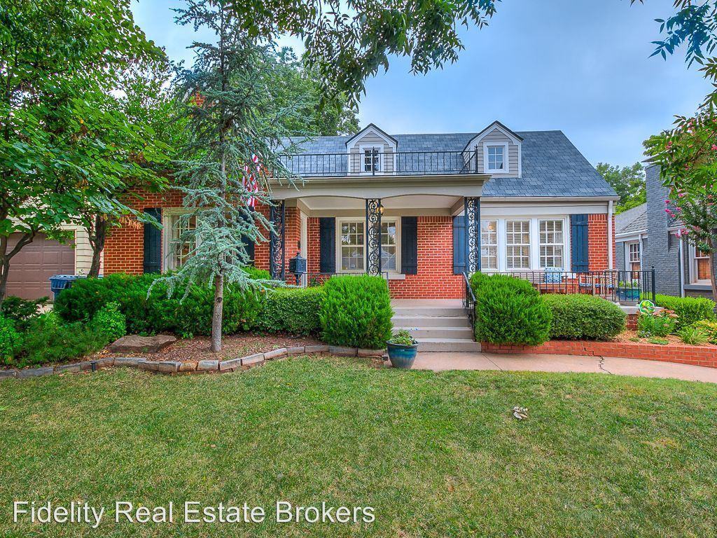 537 NW 40th St - Photo 3 of 50