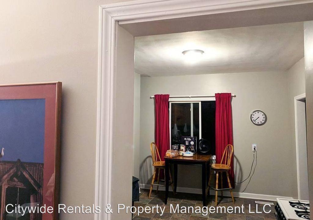 327 E Deer Pl - Photo 2 of 6