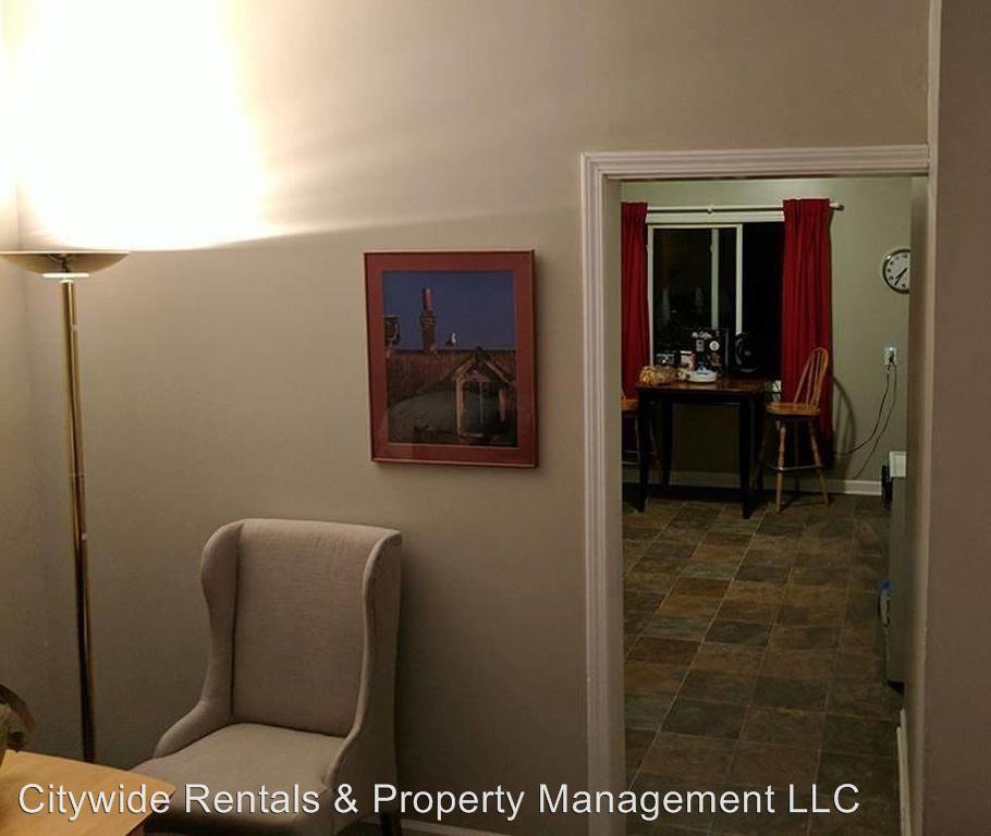 327 E Deer Pl - Photo 3 of 6