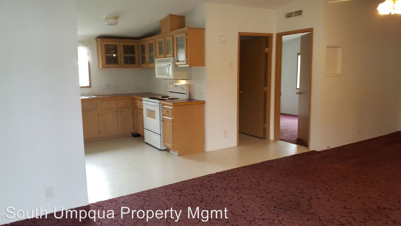 421 Chestnut St - Photo 3 of 6