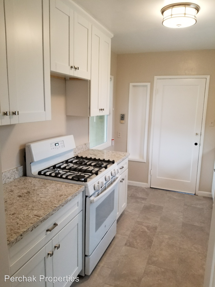 1500 Lexington Rd - Photo 2 of 10