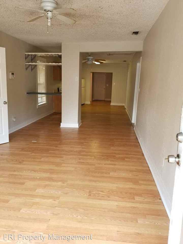 2311 E 28th Ave - Photo 2 of 11