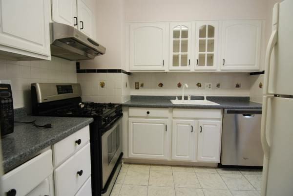 4818 Chevy Chase Drive - Photo 3 of 7