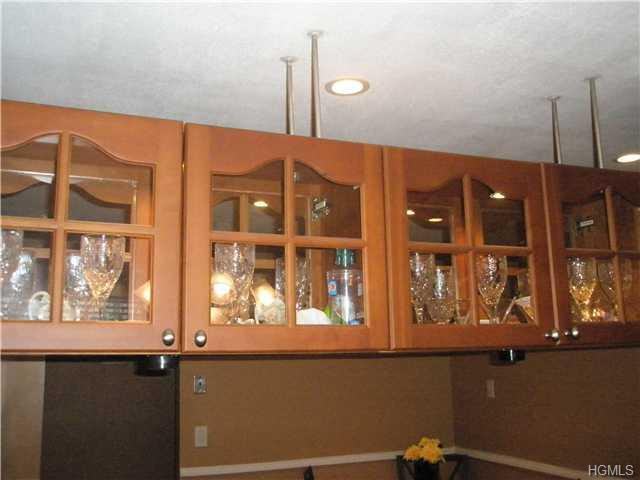 382 Sierra Vista Ln - Photo 3 of 20