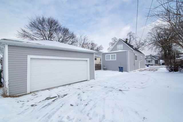 9334 Utica Ave - Photo 2 of 8