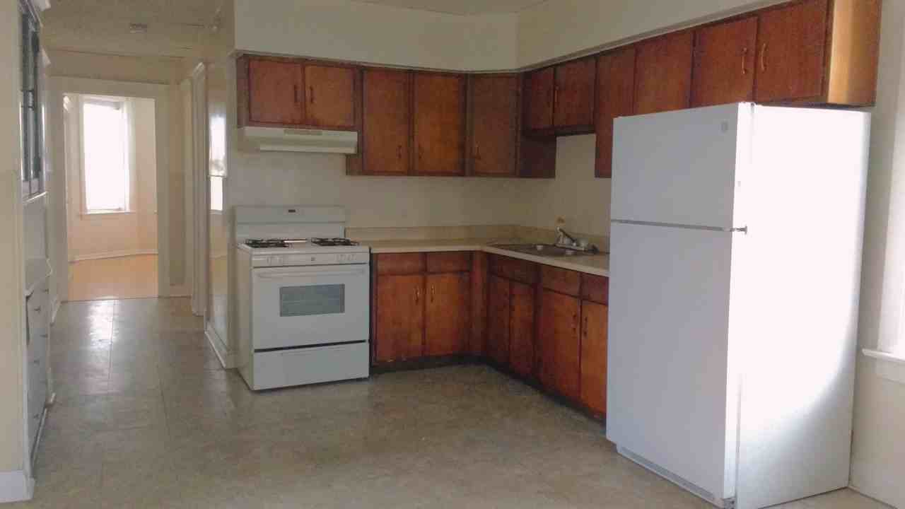 1437 S. Harlem - Photo 2 of 6