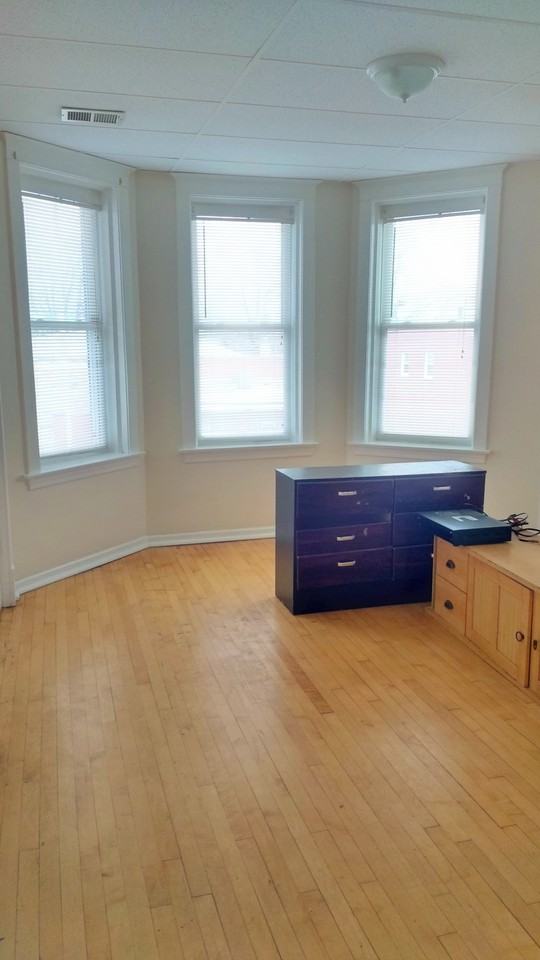 1437 S. Harlem - Photo 3 of 6