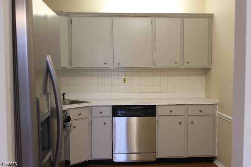 1503 Longley Ct - Photo 2 of 16