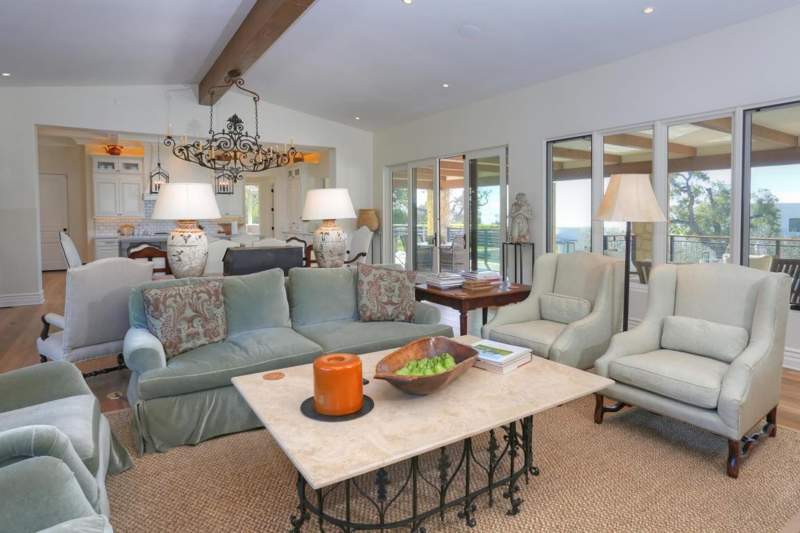 20 Las Alturas Cir - Photo 3 of 9