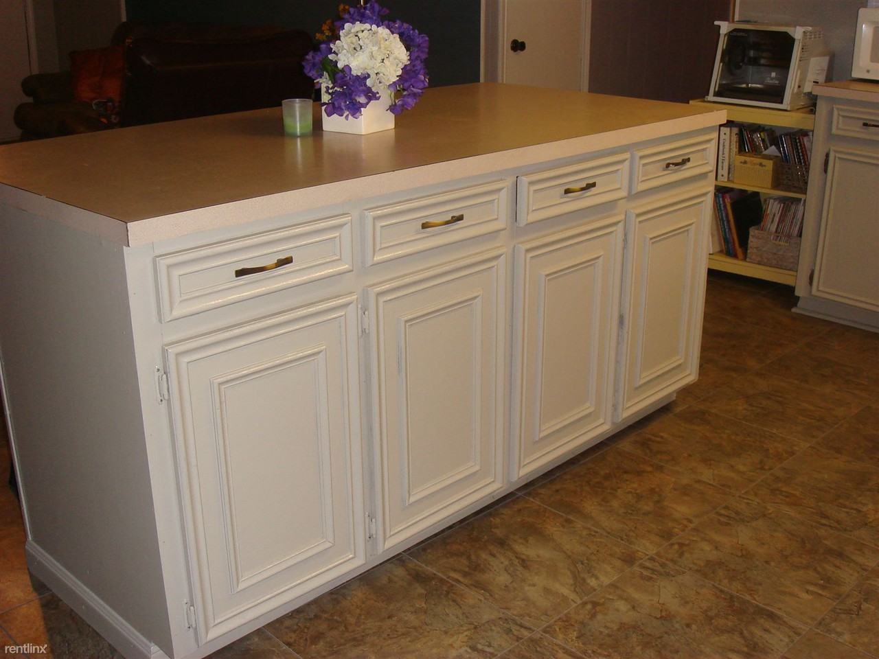 2484 5th St - Photo 3 of 17