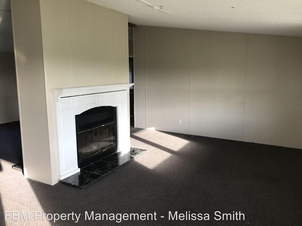 146 Southeast County Road 3144 - Photo 2 of 13