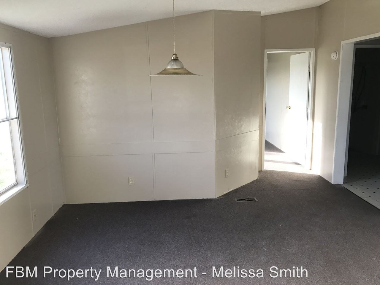 146 Southeast County Road 3144 - Photo 3 of 13