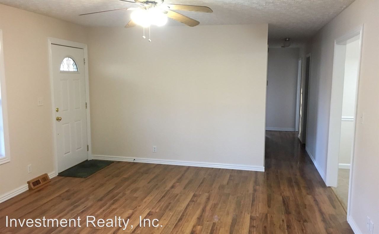 302 N Lang St - Photo 2 of 26