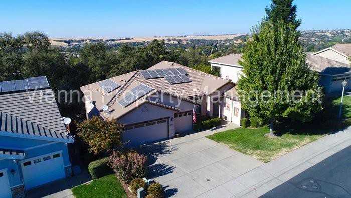 4516 Scenic Dr - Photo 2 of 42