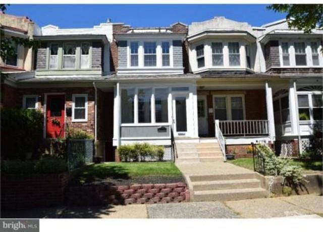 423 S Sycamore St - Photo 2 of 6