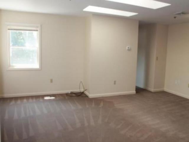 33 Enterprise St - Photo 2 of 6