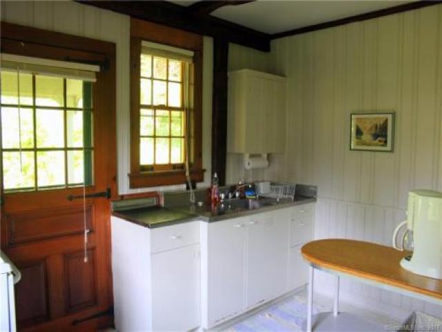 153 Flanders Rd - Photo 3 of 6