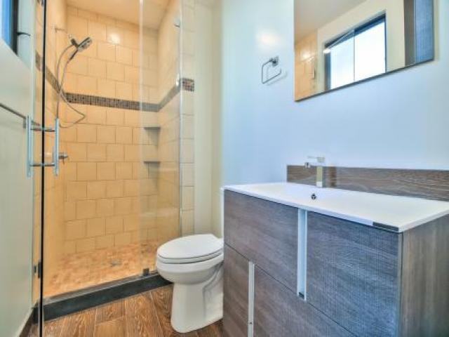 565 Stanford Ave - Photo 2 of 6