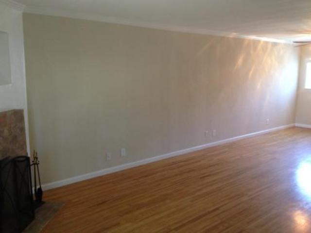 734 Sutter Ave - Photo 2 of 6