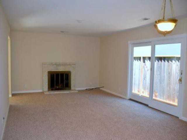 3574 Marks Ave - Photo 3 of 6