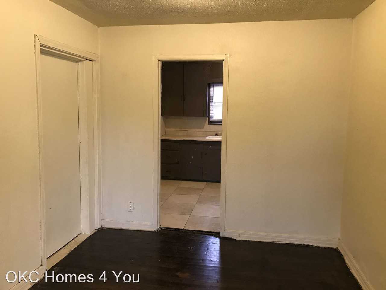 2617 NE 19th St - Photo 3 of 9