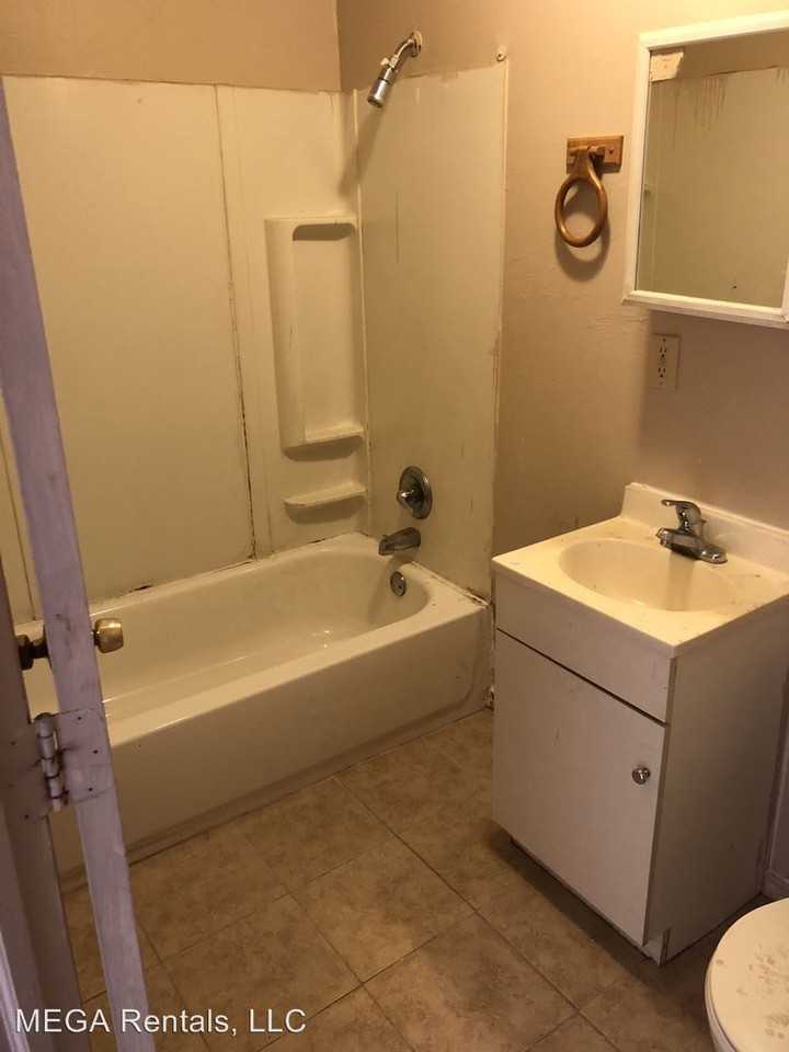 3301 S. St. Clair - Photo 2 of 7