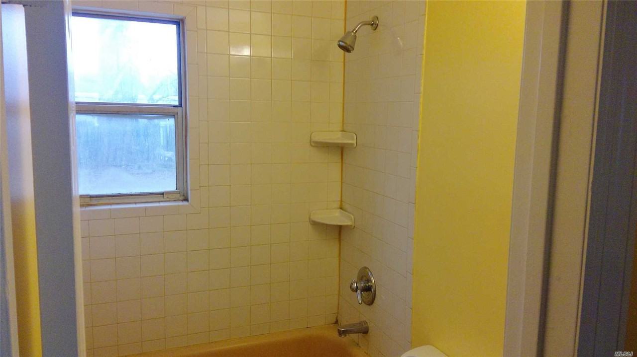 621 N Indiana Ave - Photo 3 of 6