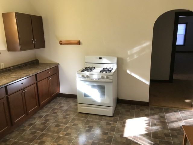 26001 Oak Rd #2 - Photo 3 of 5