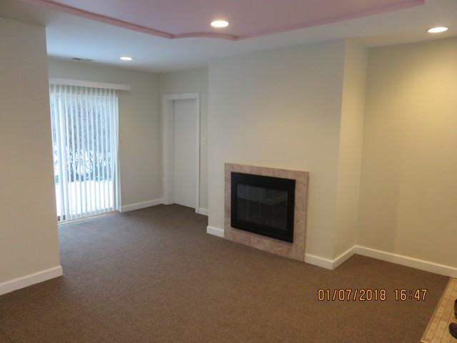 9432 Sayre Ave - Photo 3 of 18