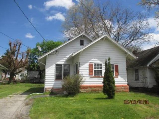 2821 Mary St - Photo 2 of 6