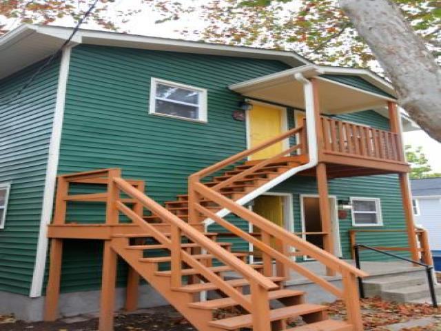 312 W 6th St - Photo 2 of 6