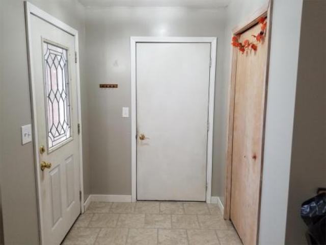 64 Maxwell St - Photo 2 of 6