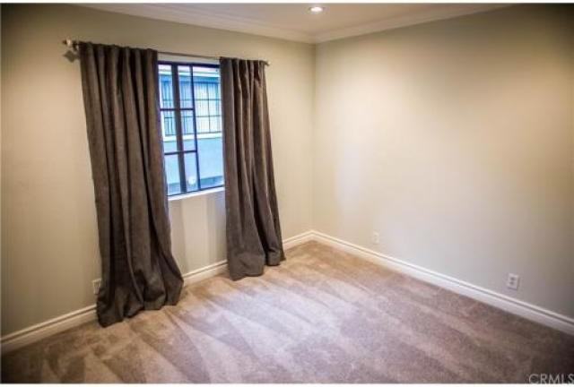 43 Harkness Ave - Photo 2 of 6