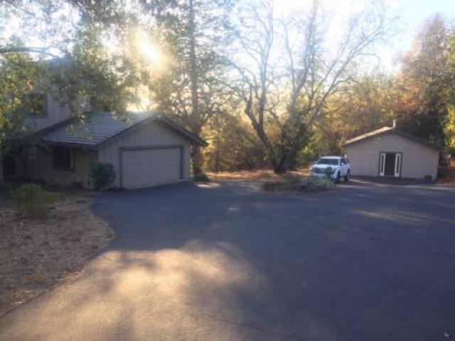 371 Quail Run - Photo 2 of 6