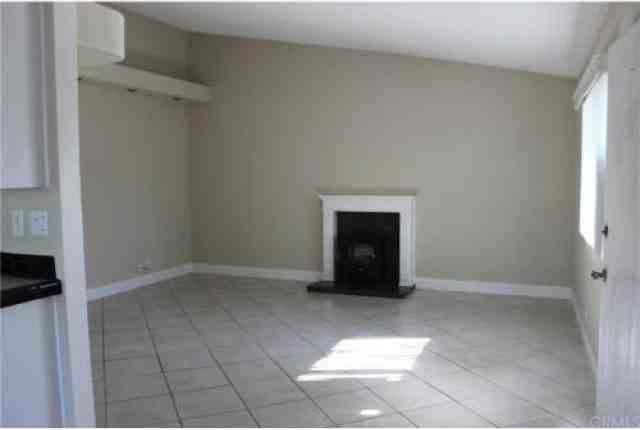 23218 Orange Ave - Photo 2 of 6