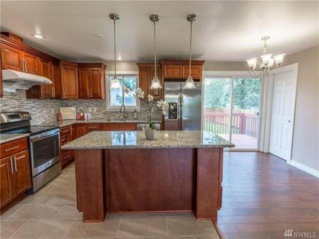 2241 S 252nd St - Photo 2 of 6