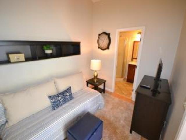 232 N College Ave - Photo 2 of 6