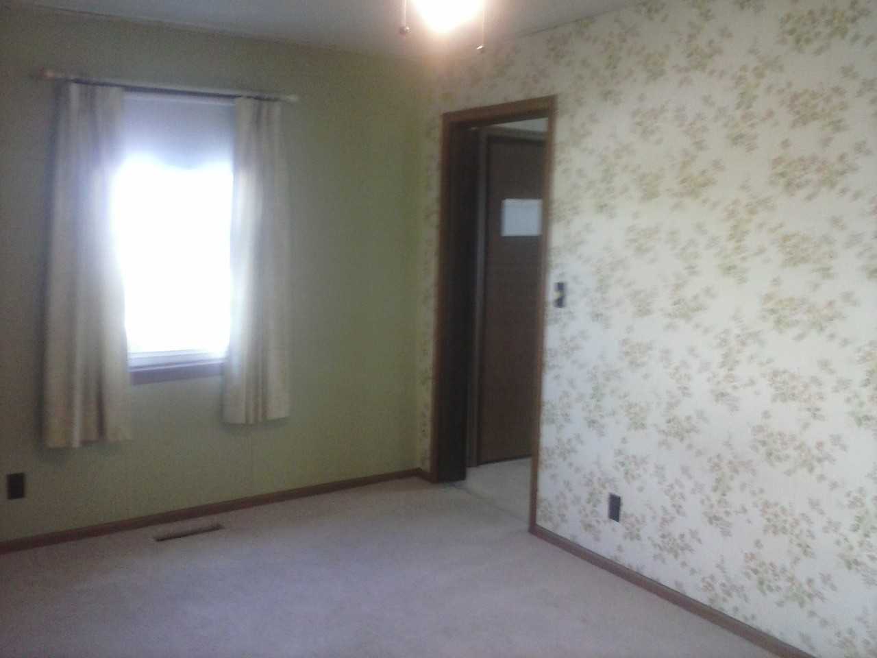 9709 Park Ct - Photo 3 of 12