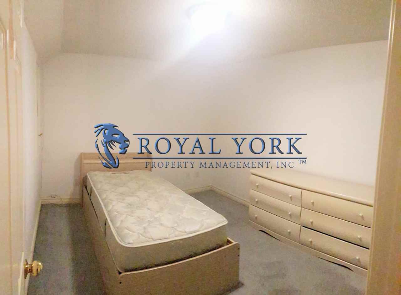 88 Chapel Park Sq - Photo 3 of 22