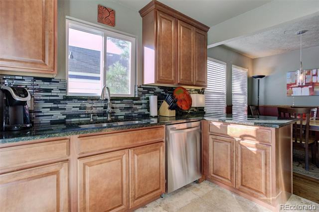 7896 S Windermere Cir - Photo 2 of 18