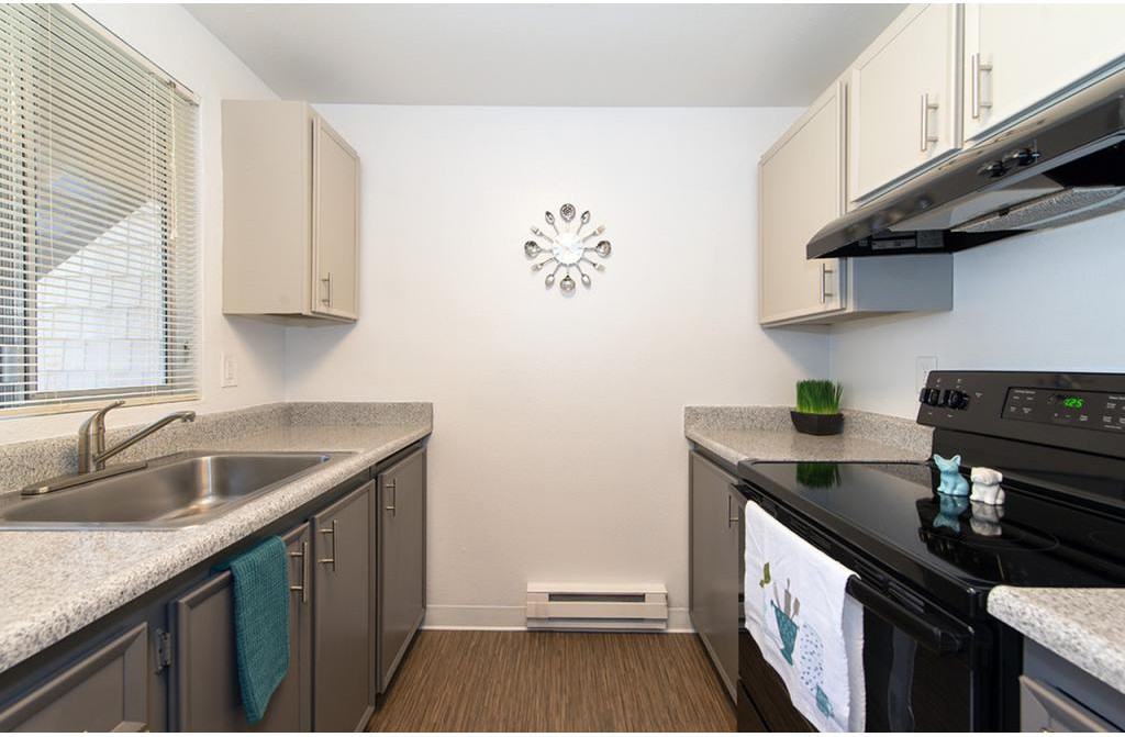 The James - Photo 3 of 20