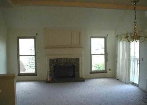 472 Entrada Dr - Photo 2 of 5