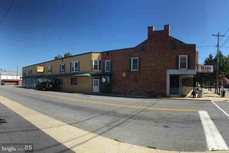7 N Fayette St c, Shippensburg, PA 17257 2 Bedroom Apartment for 700