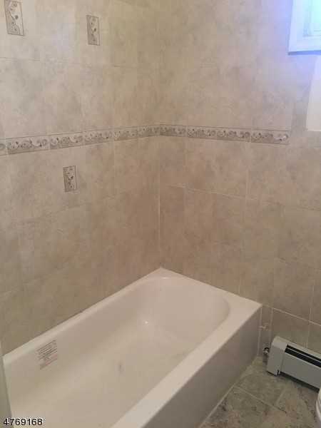 2859 Vauxhall Rd #2 - Photo 3 of 9