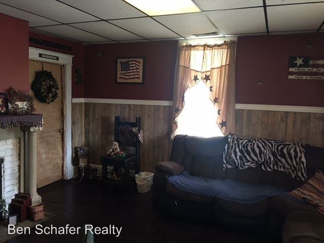 201 S Sycamore St - Photo 3 of 15