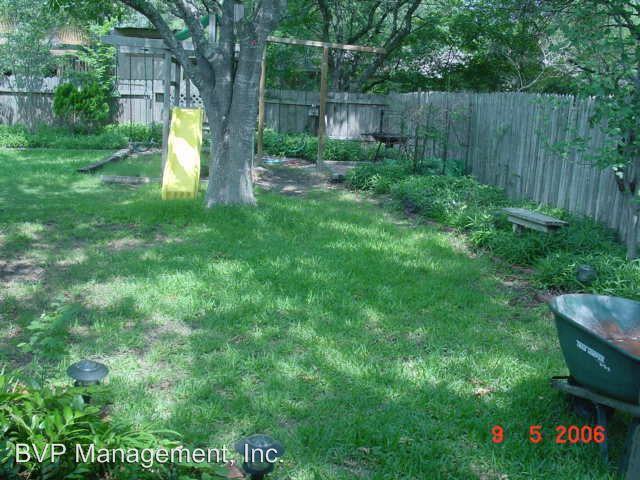 1203 Holleman Dr - Photo 2 of 14